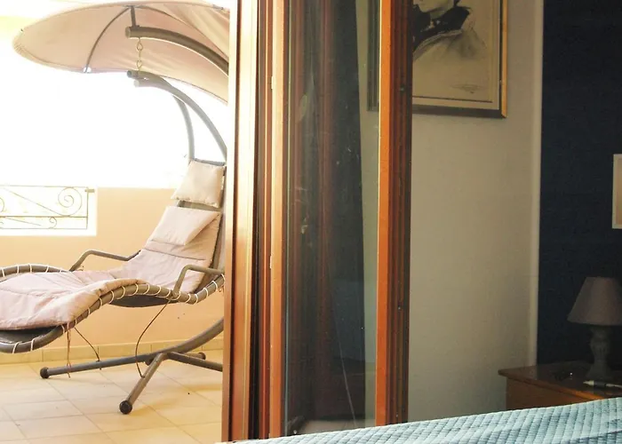 L'oasi Della Gatta Panciona شقة